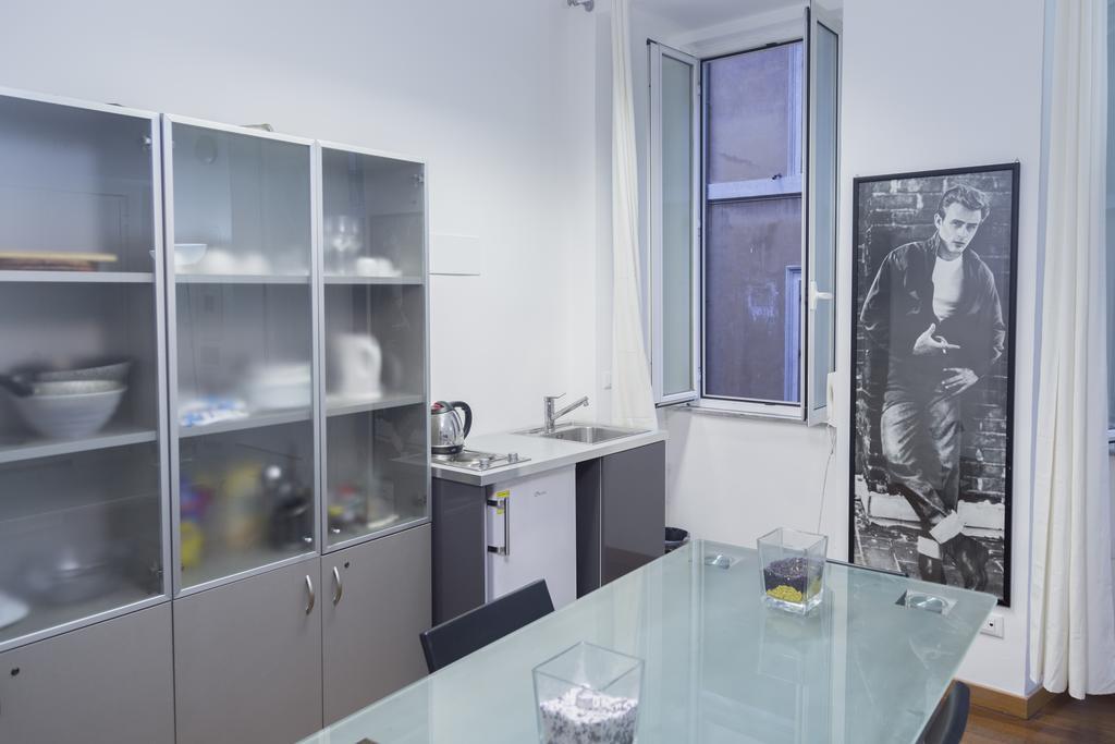 Trevi Luxury Suites Bed & Breakfast Rome